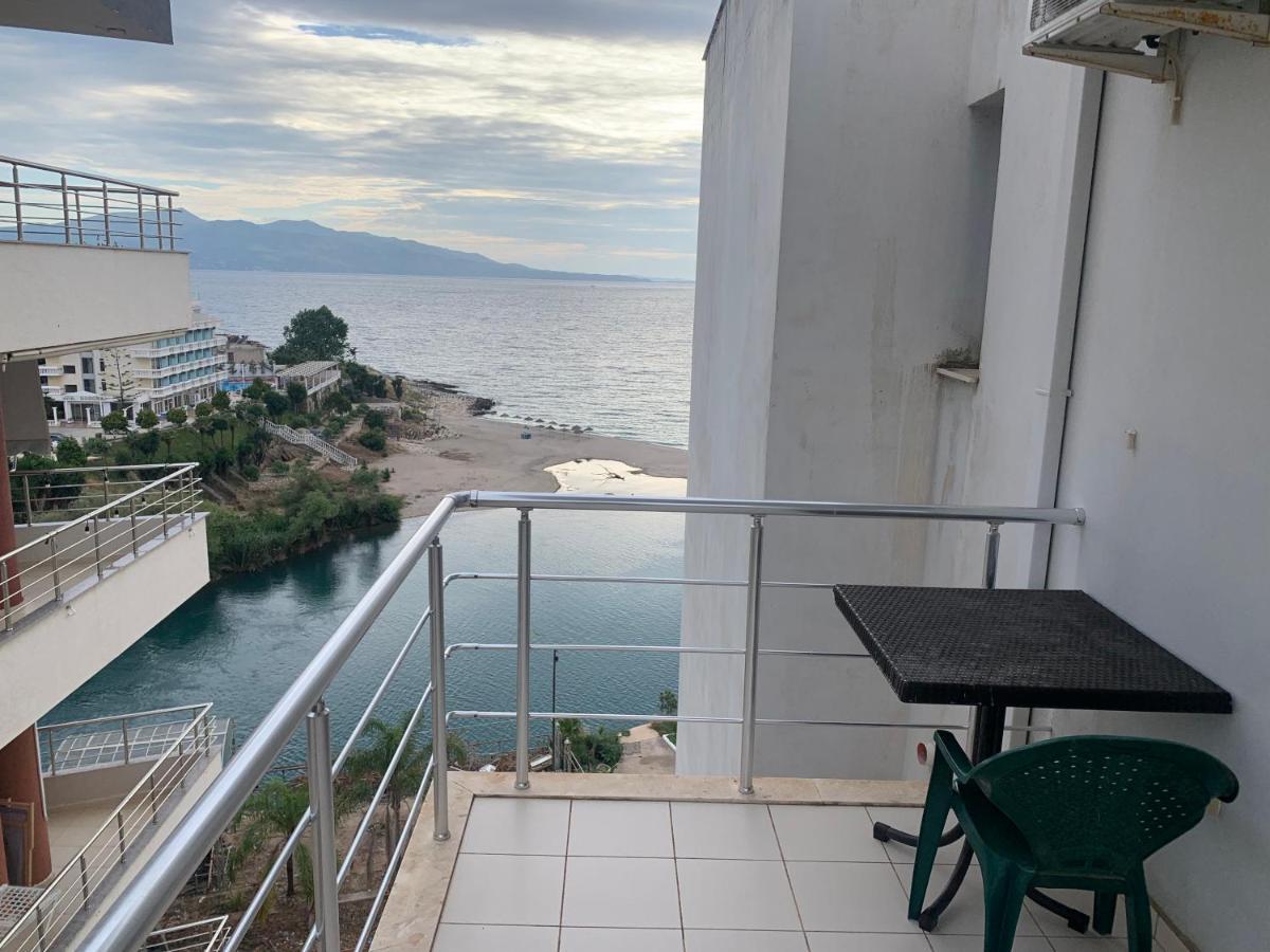 Adriatik Apartaments Sarandë エクステリア 写真