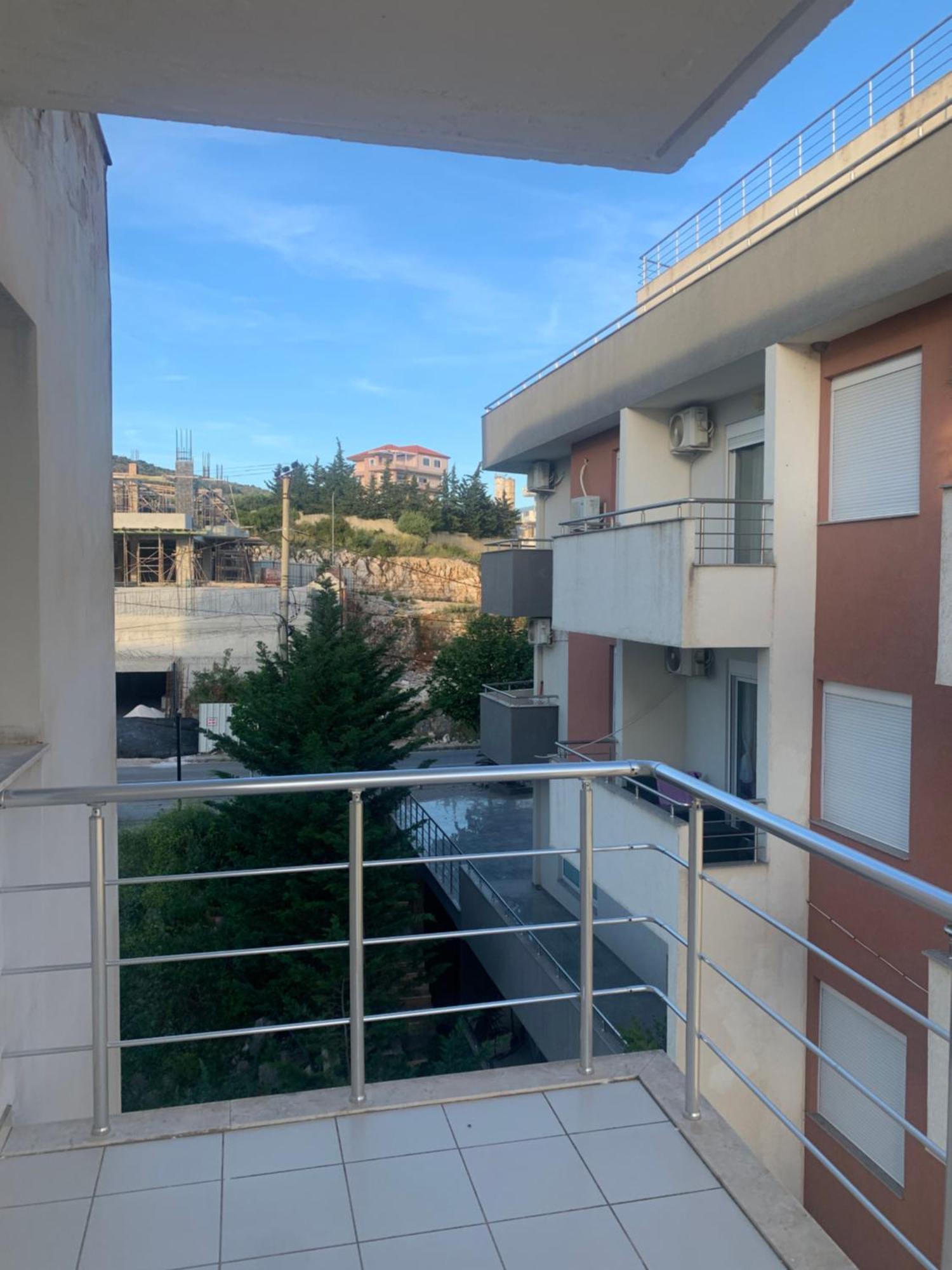 Adriatik Apartaments Sarandë エクステリア 写真