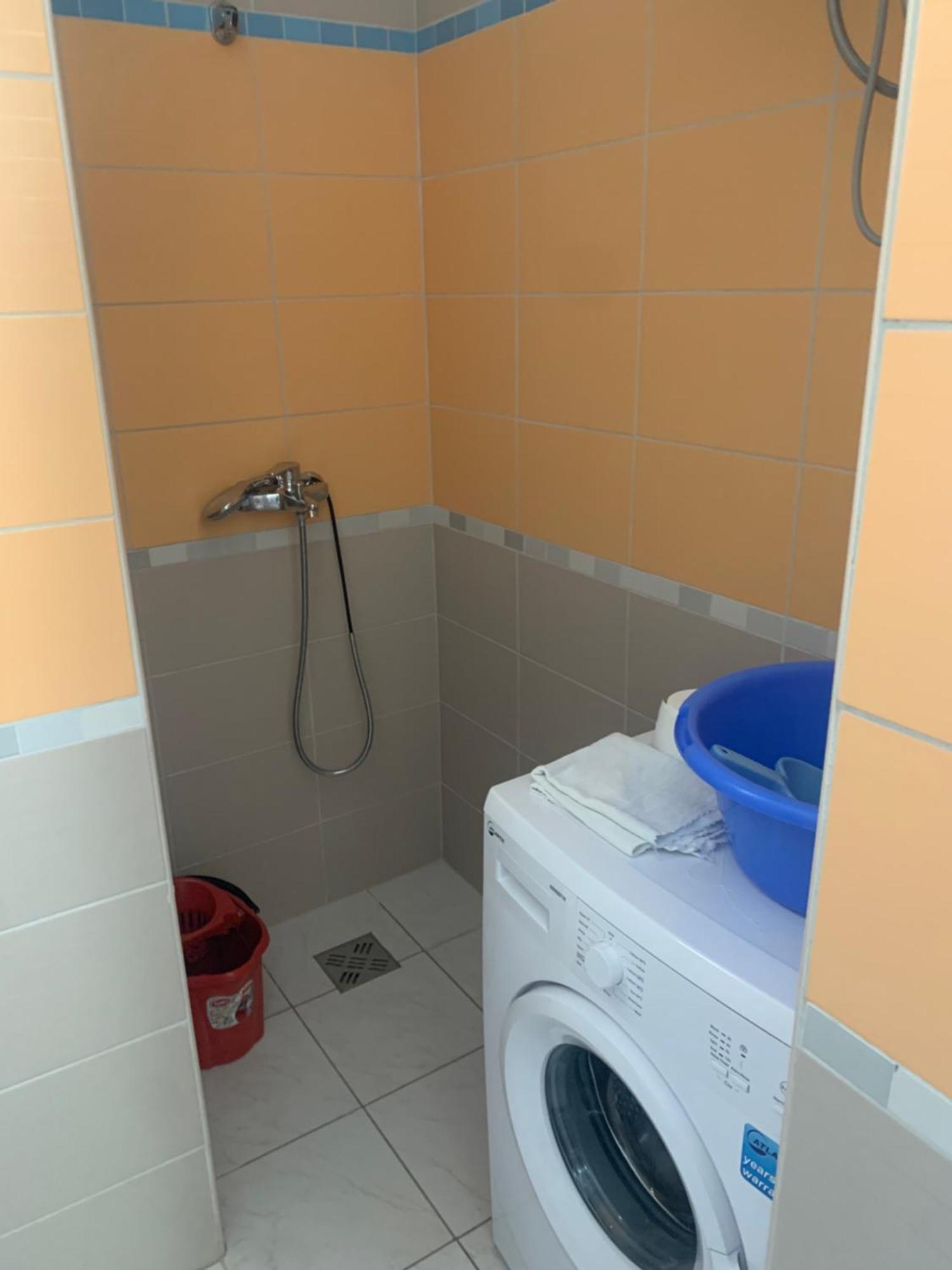 Adriatik Apartaments Sarandë エクステリア 写真