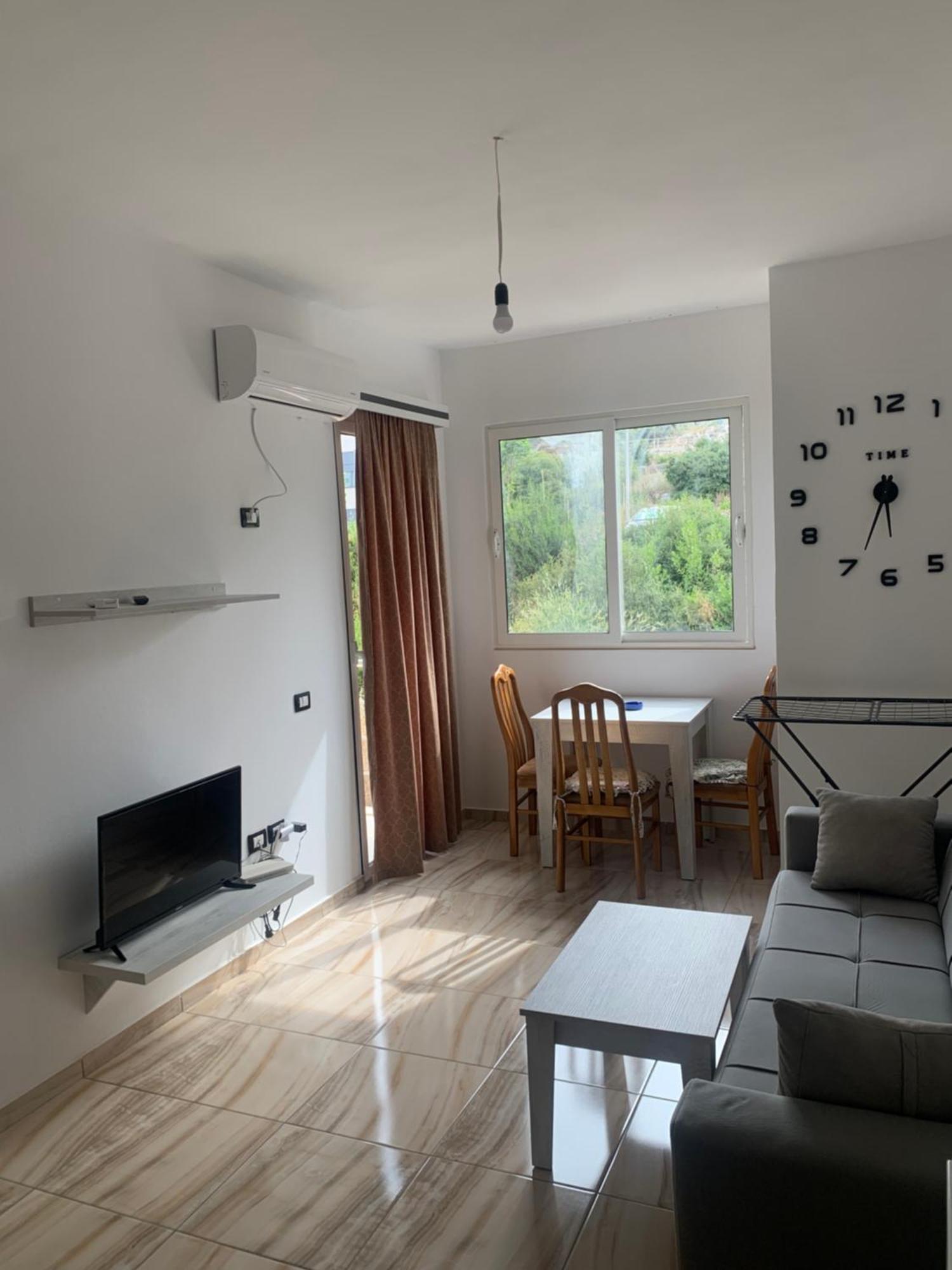 Adriatik Apartaments Sarandë エクステリア 写真