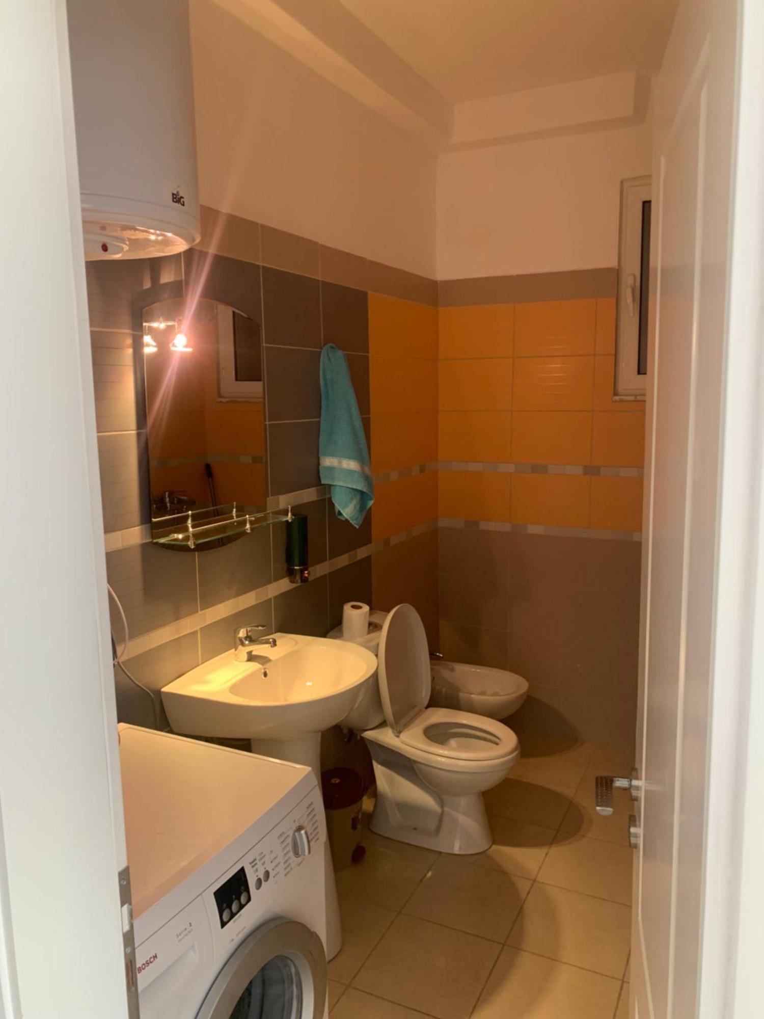 Adriatik Apartaments Sarandë エクステリア 写真
