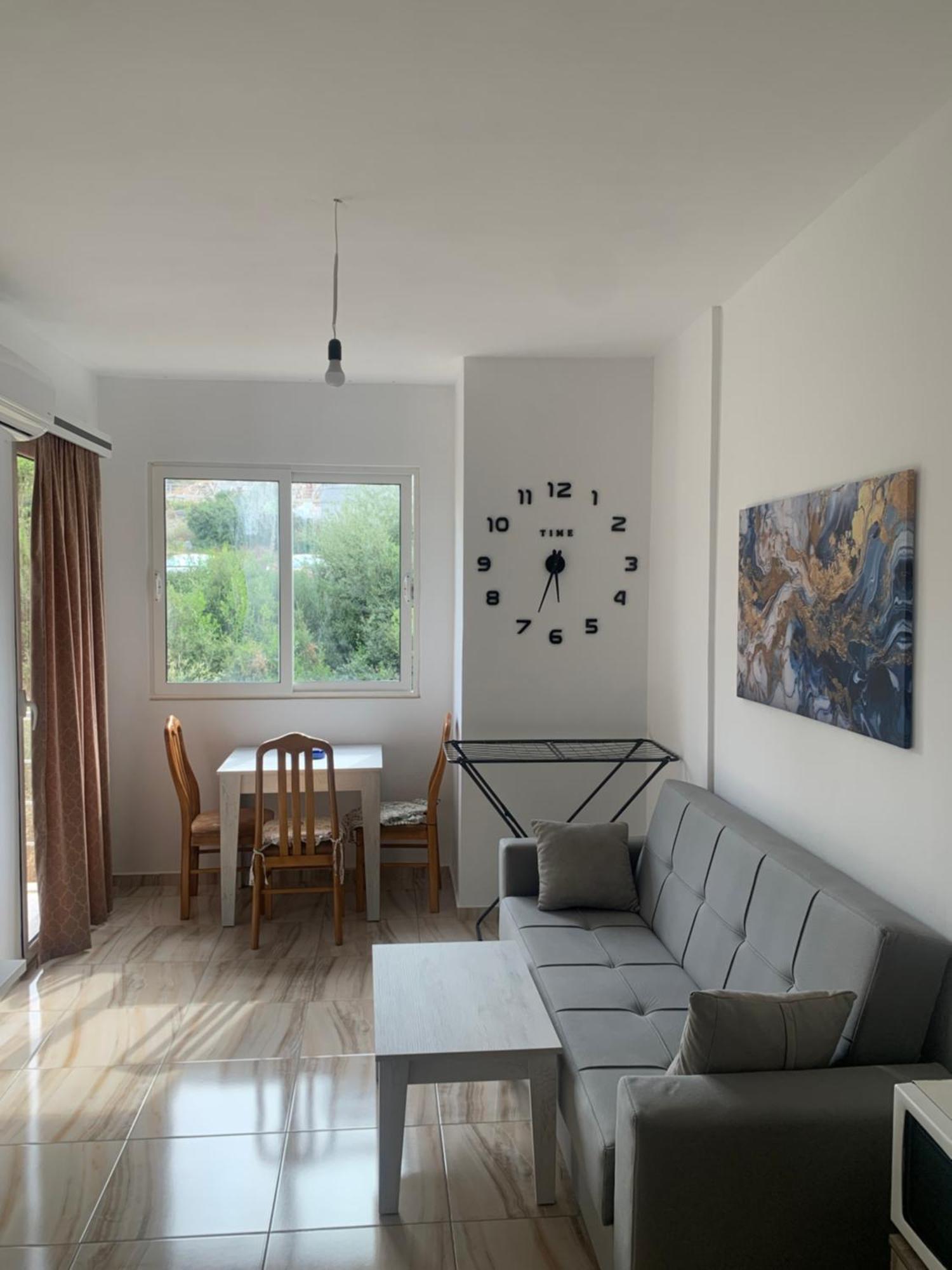 Adriatik Apartaments Sarandë エクステリア 写真