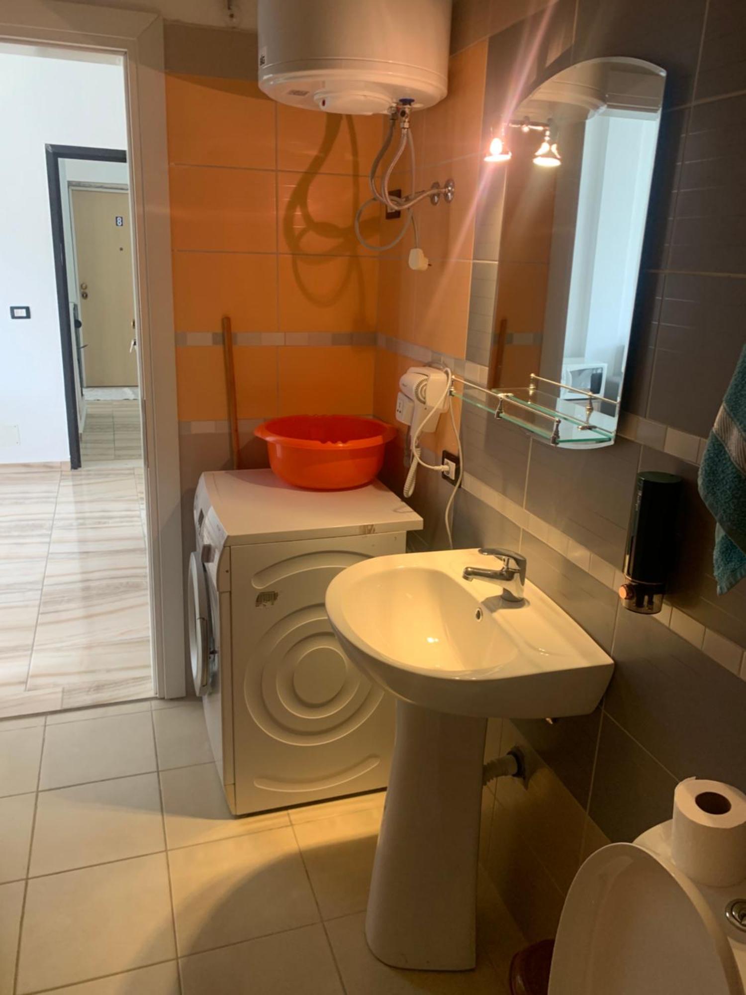 Adriatik Apartaments Sarandë エクステリア 写真