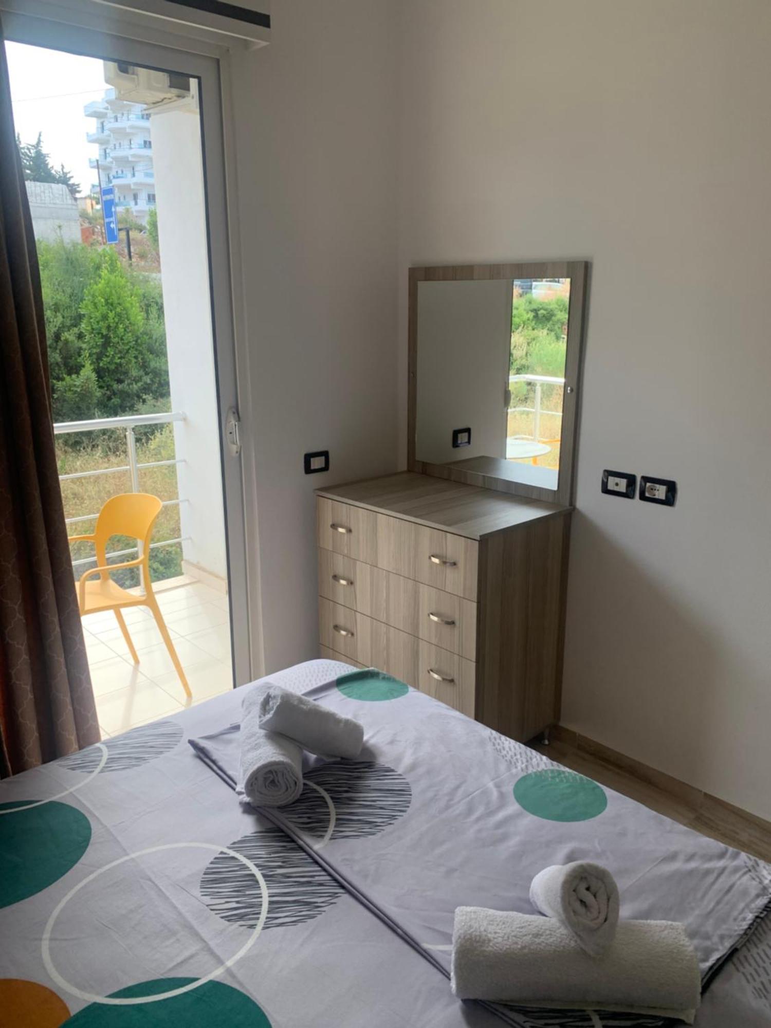 Adriatik Apartaments Sarandë エクステリア 写真