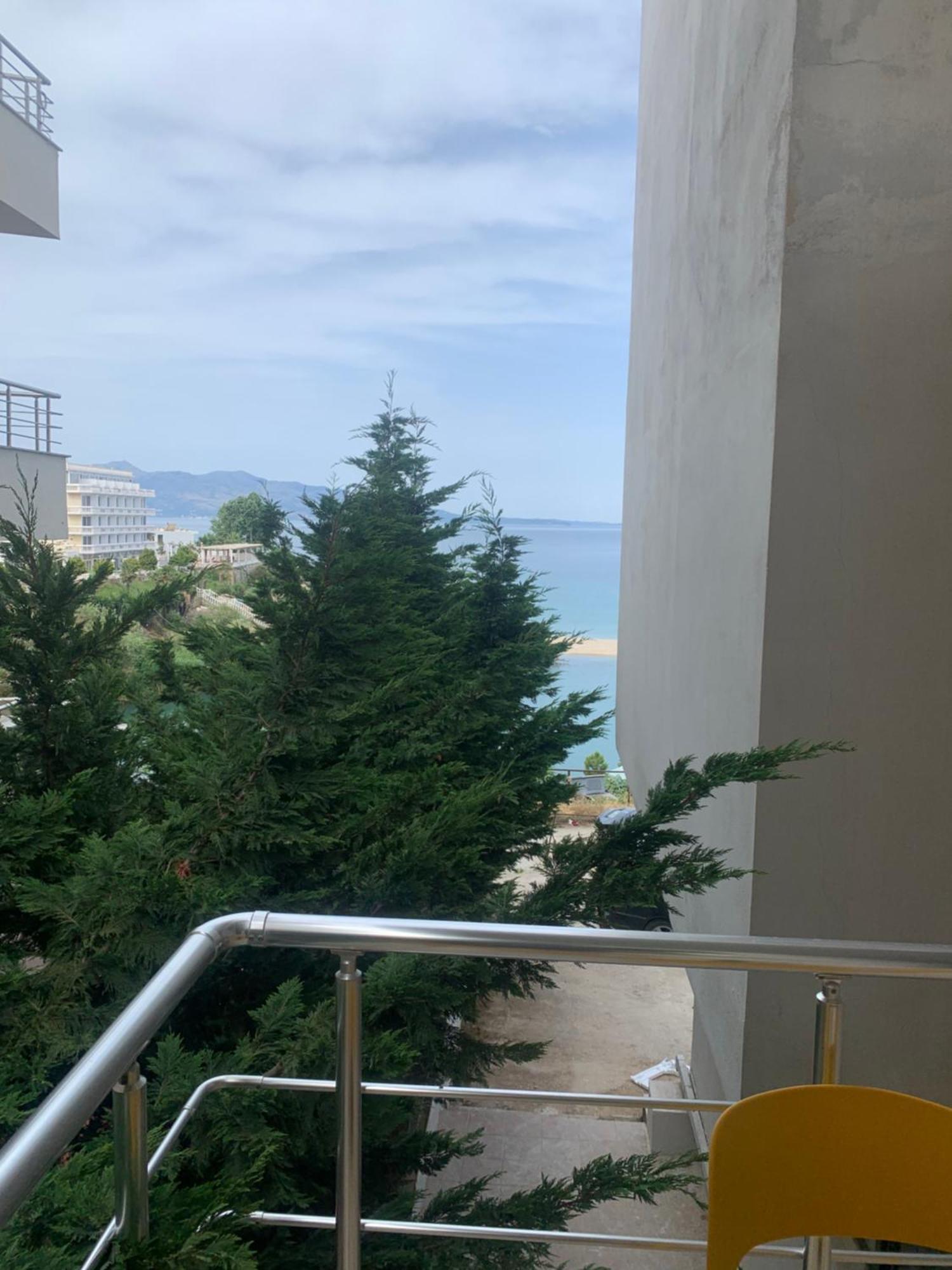 Adriatik Apartaments Sarandë エクステリア 写真