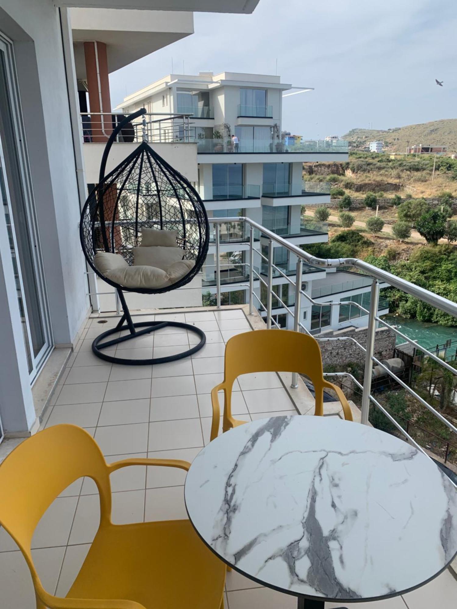 Adriatik Apartaments Sarandë エクステリア 写真