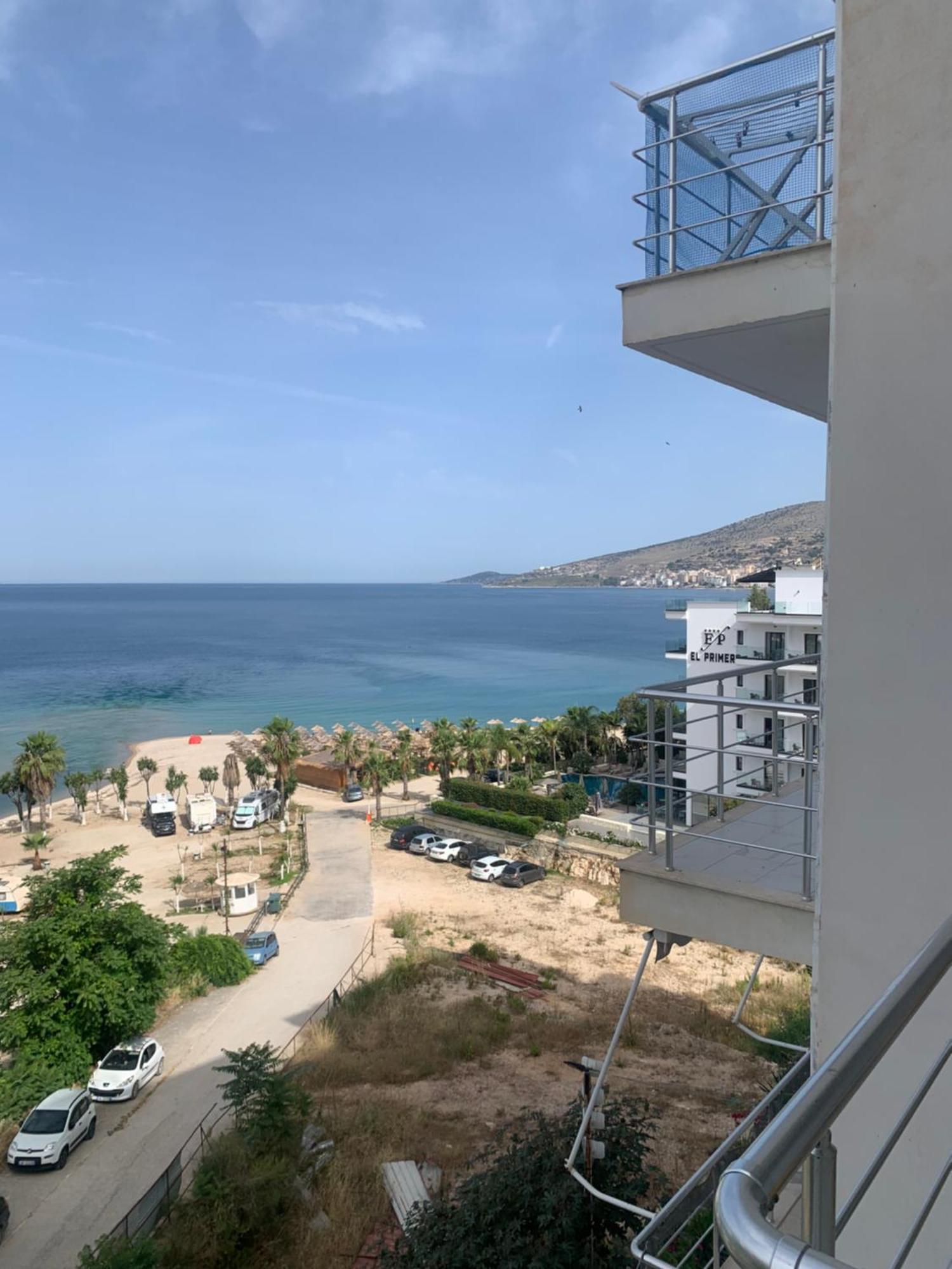 Adriatik Apartaments Sarandë エクステリア 写真